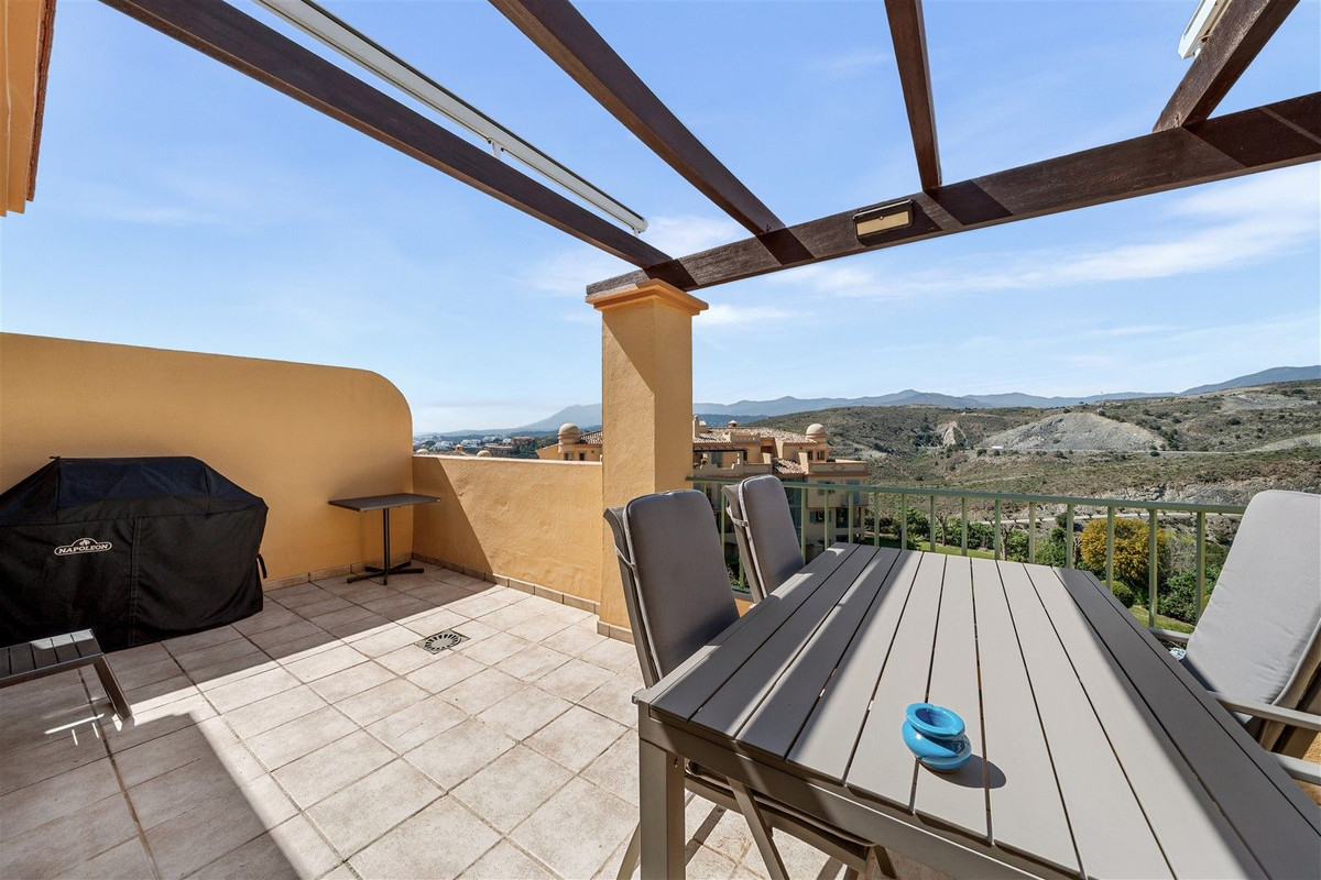4 Bed Apartment for sale in Los Flamingos Costa Del Sol, Málaga, Spain