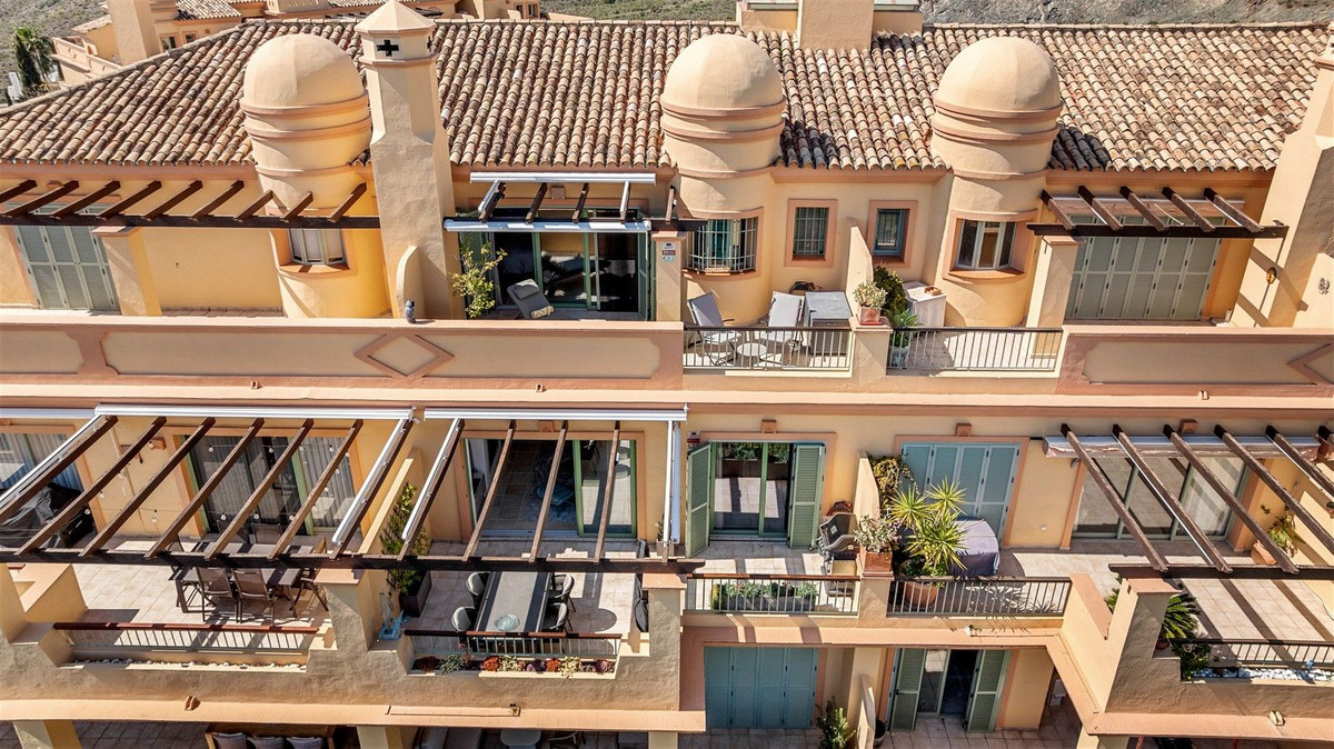 4 Bed Apartment for sale in Los Flamingos Costa Del Sol, Málaga, Spain