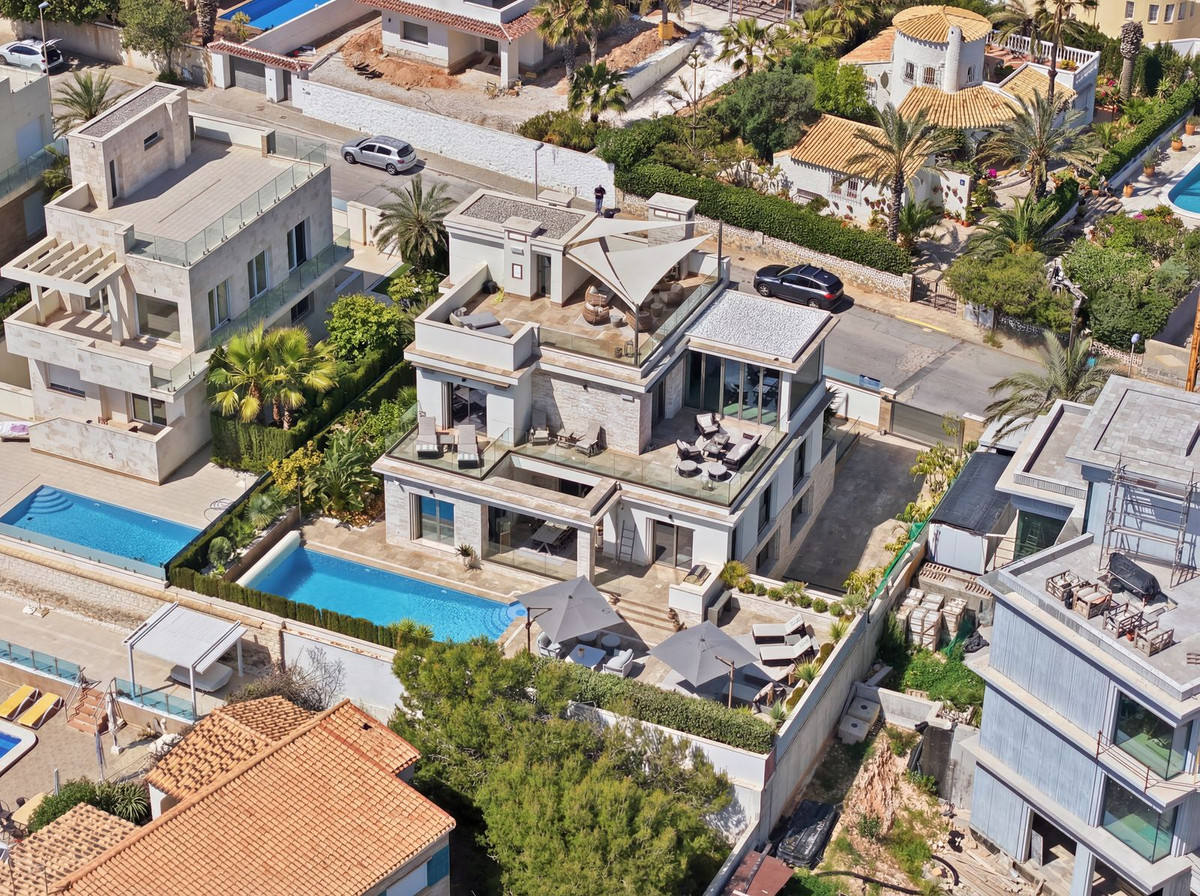 6 Bed Townhouse for sale in La Zenia Costa Blanca, Alicante, Spain