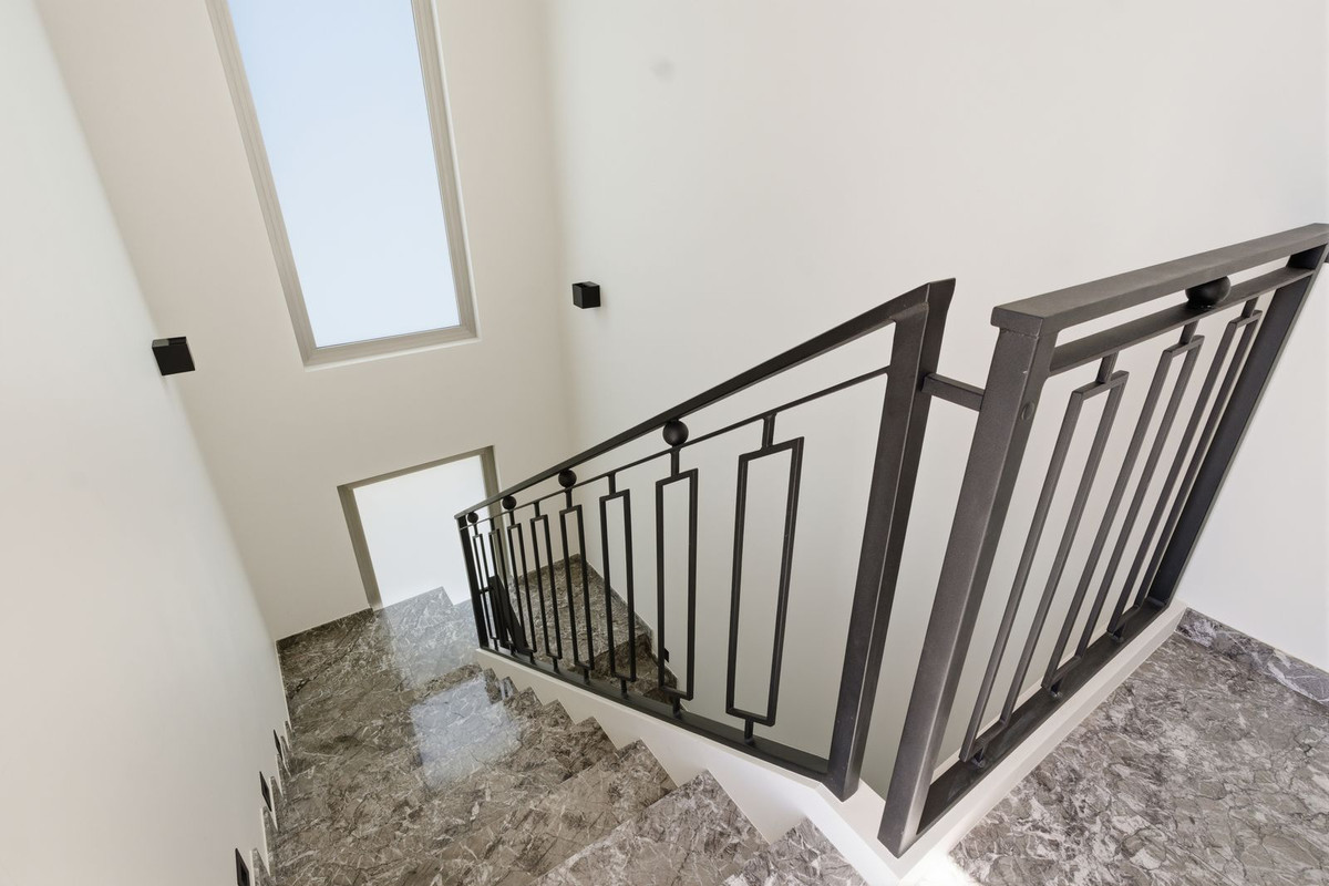 6 Bed Townhouse for sale in La Zenia Costa Blanca, Alicante, Spain