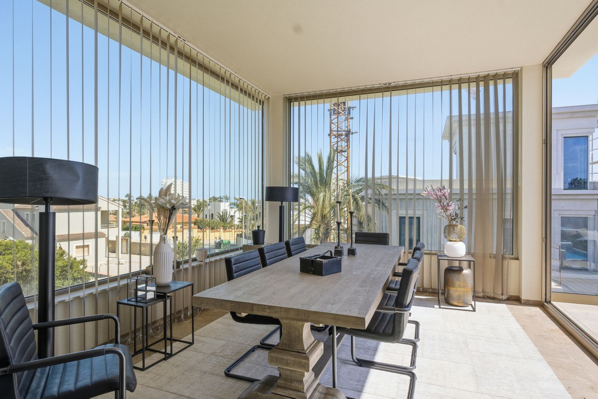 6 Bed Townhouse for sale in La Zenia Costa Blanca, Alicante, Spain