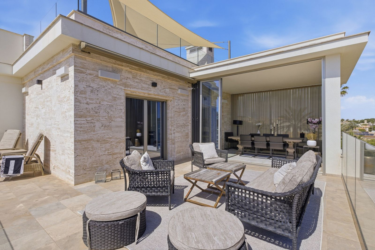 6 Bed Townhouse for sale in La Zenia Costa Blanca, Alicante, Spain