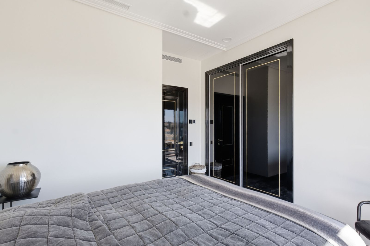 6 Bed Townhouse for sale in La Zenia Costa Blanca, Alicante, Spain