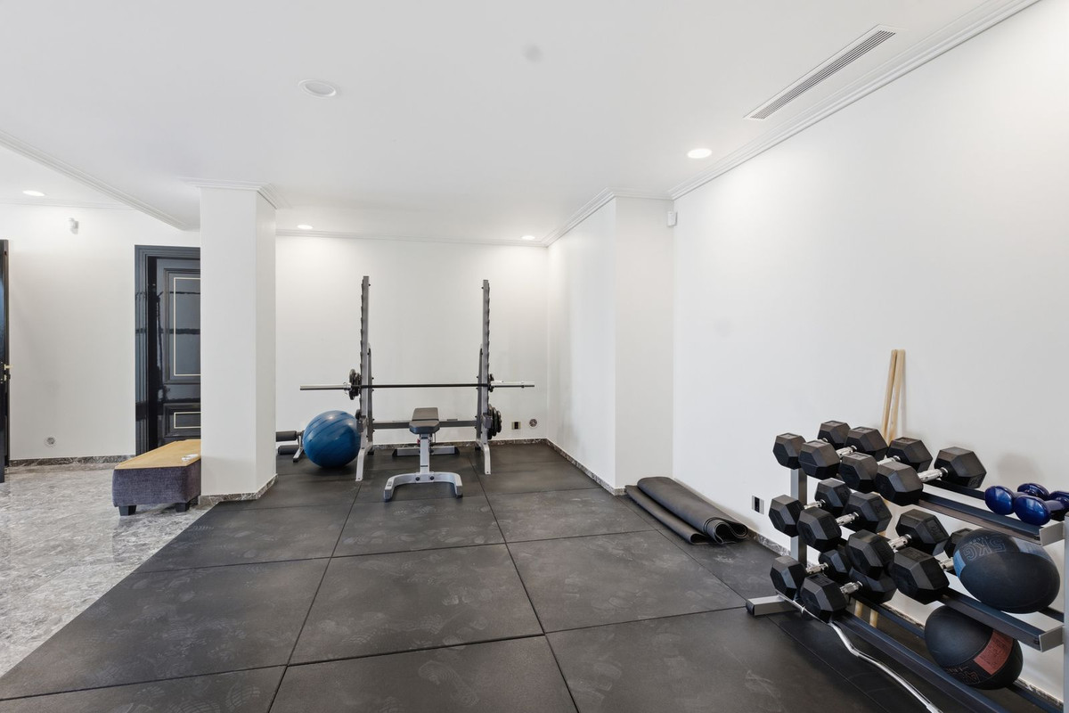 6 Bed Townhouse for sale in La Zenia Costa Blanca, Alicante, Spain