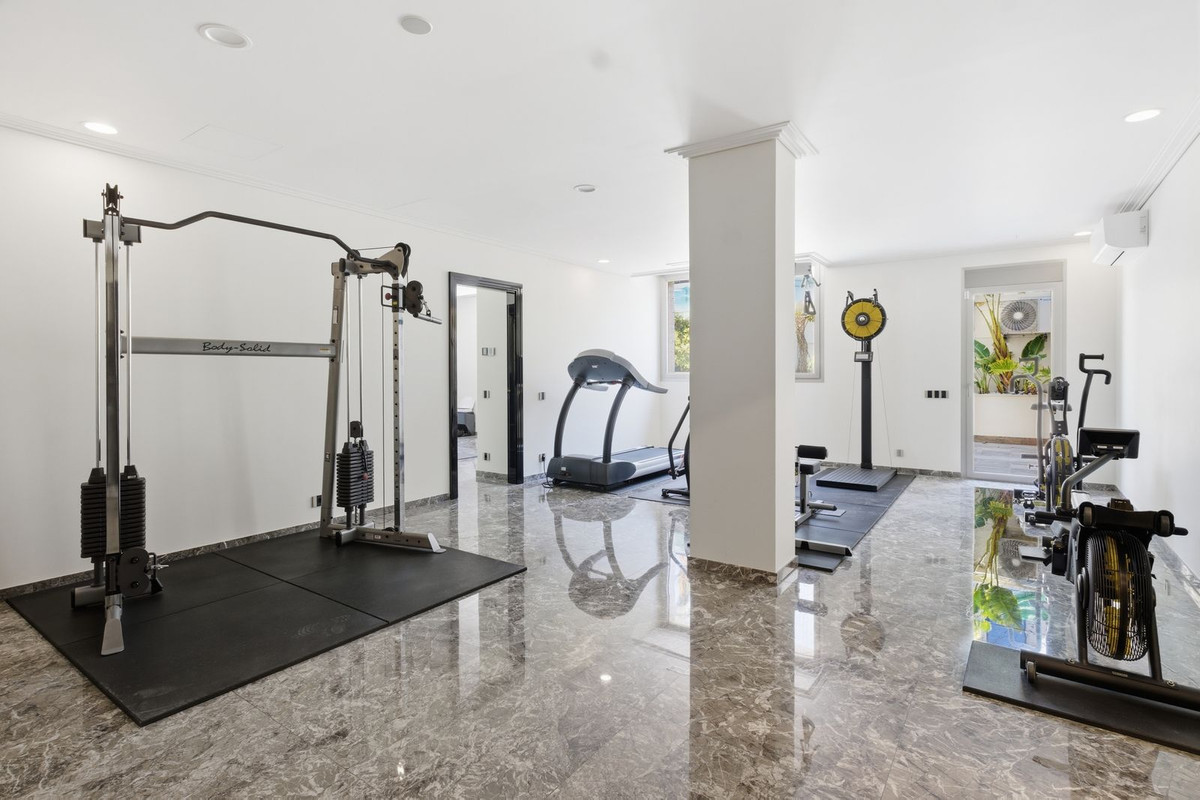6 Bed Townhouse for sale in La Zenia Costa Blanca, Alicante, Spain