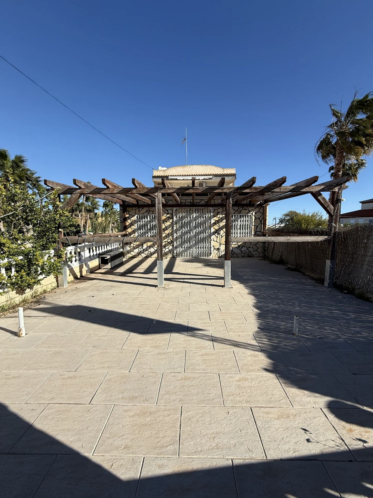 3 Bed Commercial unit for sale in Villamartin Costa Blanca, Alicante, Spain