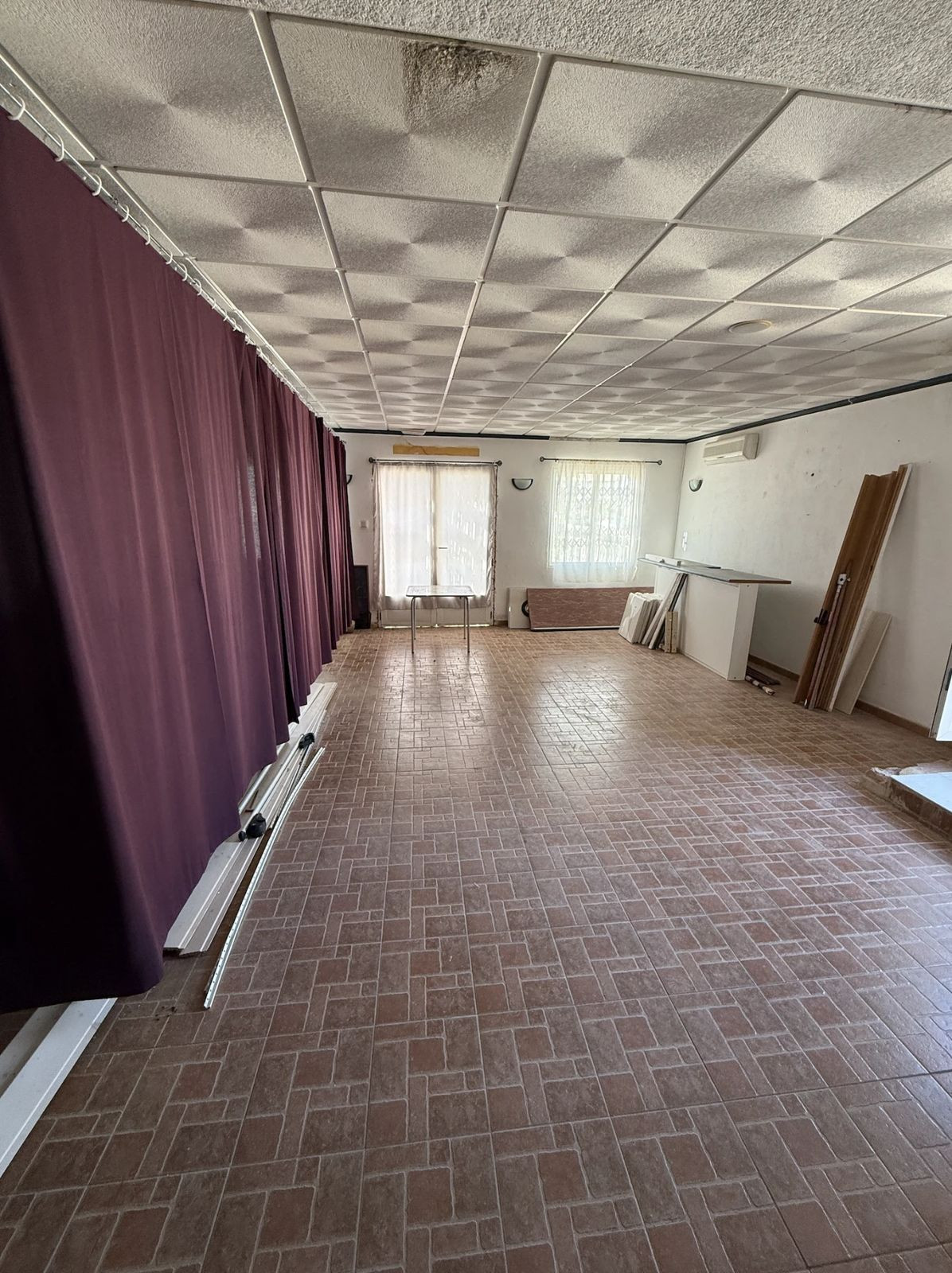 3 Bed Commercial unit for sale in Villamartin Costa Blanca, Alicante, Spain