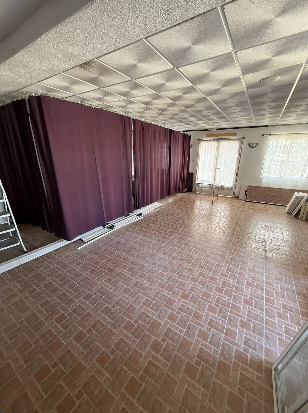 3 Bed Commercial unit for sale in Villamartin Costa Blanca, Alicante, Spain