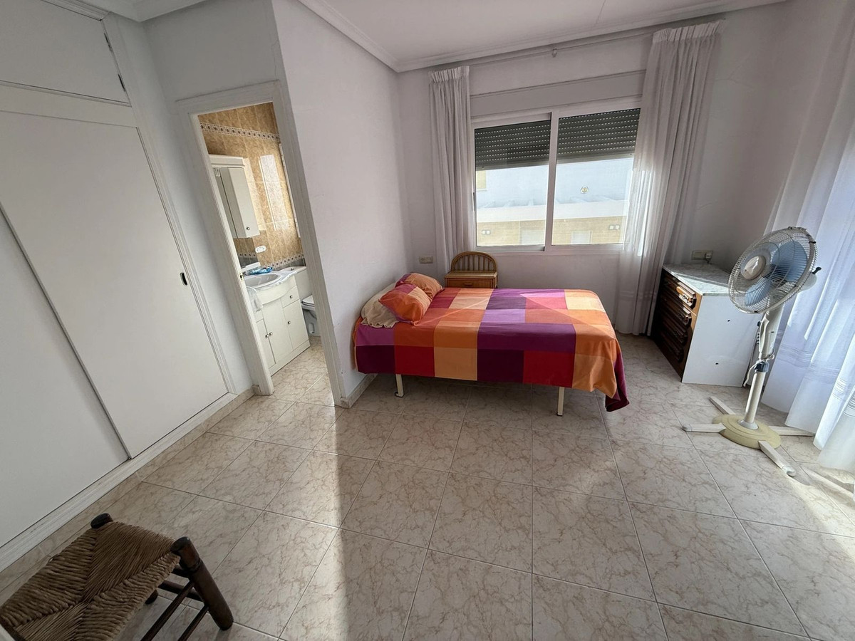 Se vende Villa - Chalet de 6 dormitorios en Costa Blanca, Alicante, España