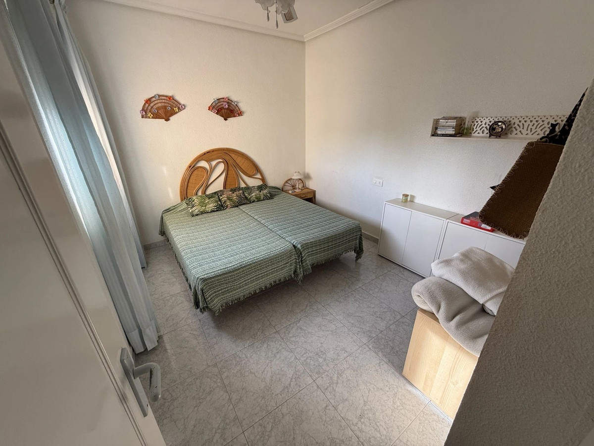 Se vende Villa - Chalet de 6 dormitorios en Costa Blanca, Alicante, España