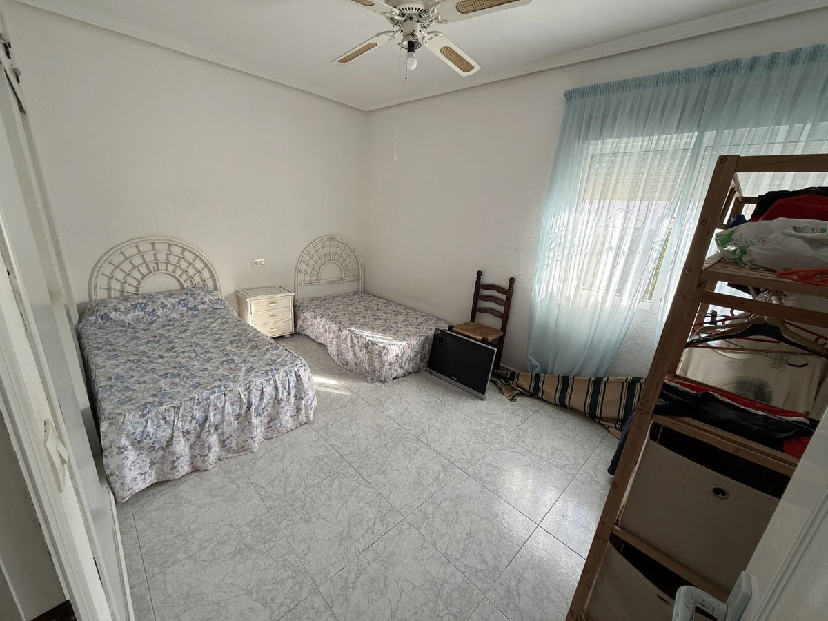 Se vende Villa - Chalet de 6 dormitorios en Costa Blanca, Alicante, España