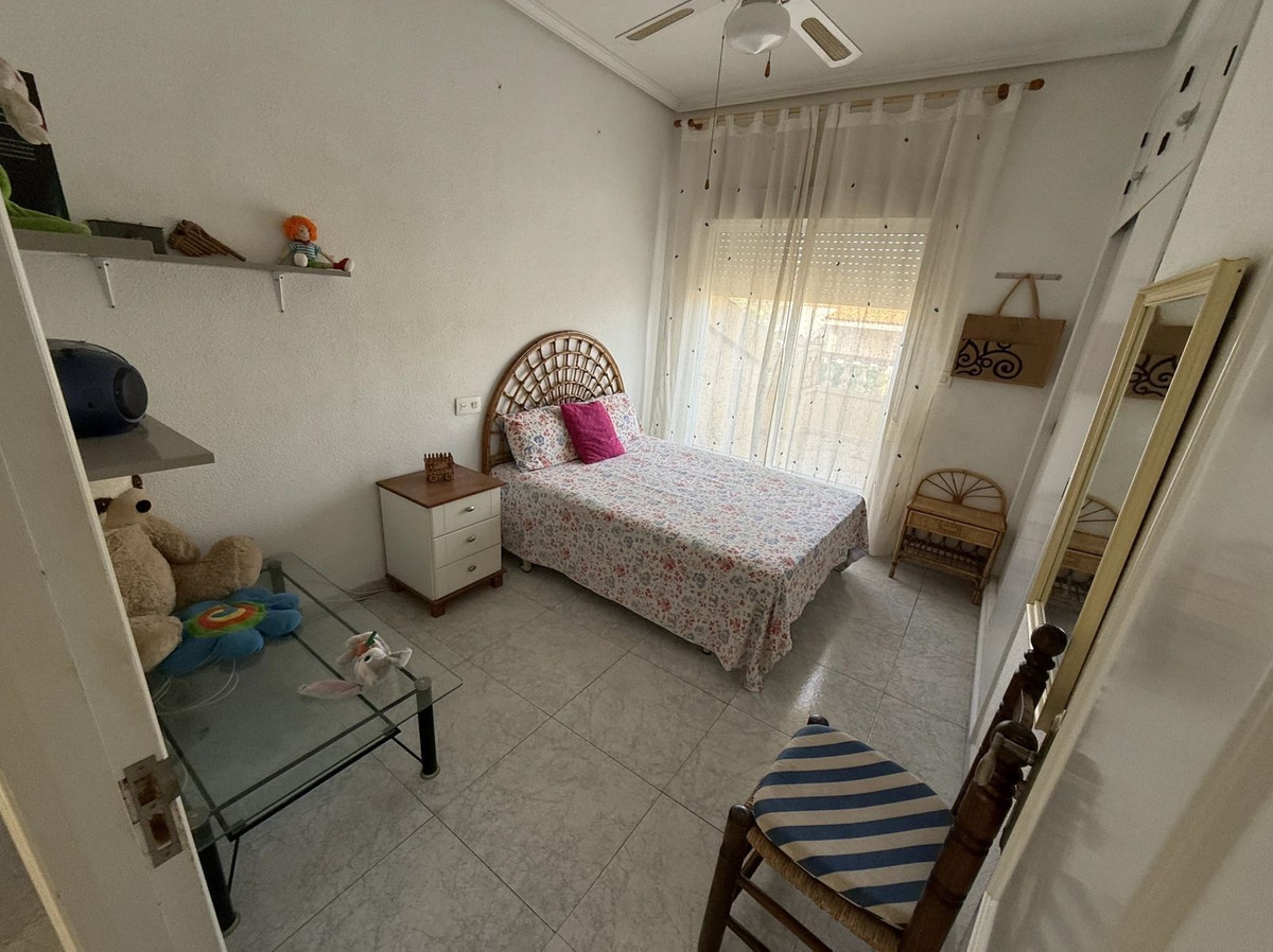 Se vende Villa - Chalet de 6 dormitorios en Costa Blanca, Alicante, España