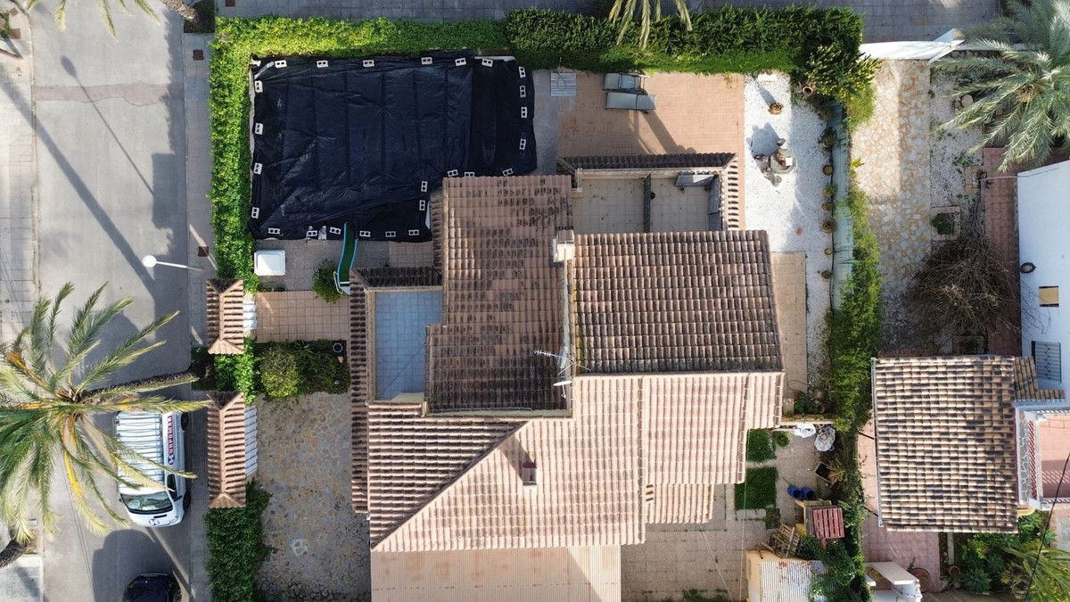 Se vende Villa - Chalet de 6 dormitorios en Costa Blanca, Alicante, España