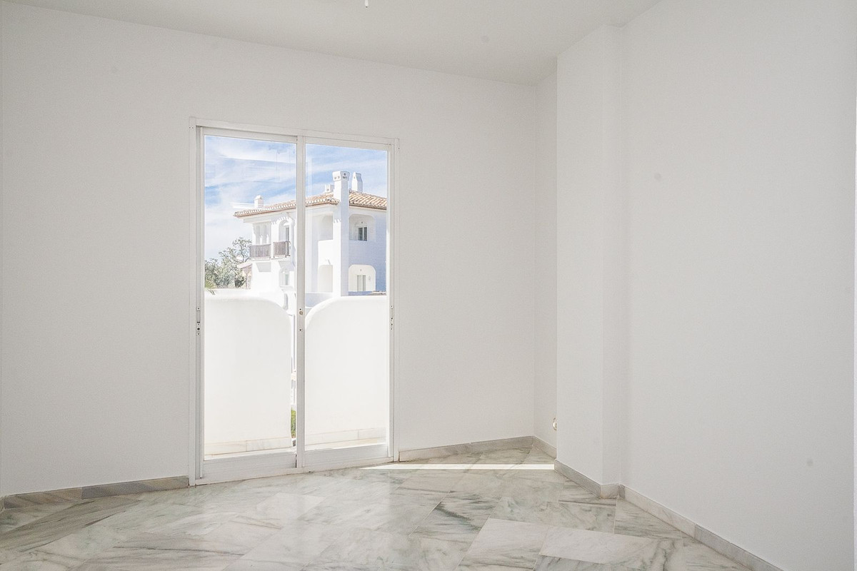 2 Bed Apartment for sale in Elviria Costa Del Sol, Málaga, Spain