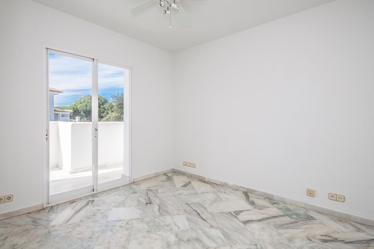 2 Bed Apartment for sale in Elviria Costa Del Sol, Málaga, Spain