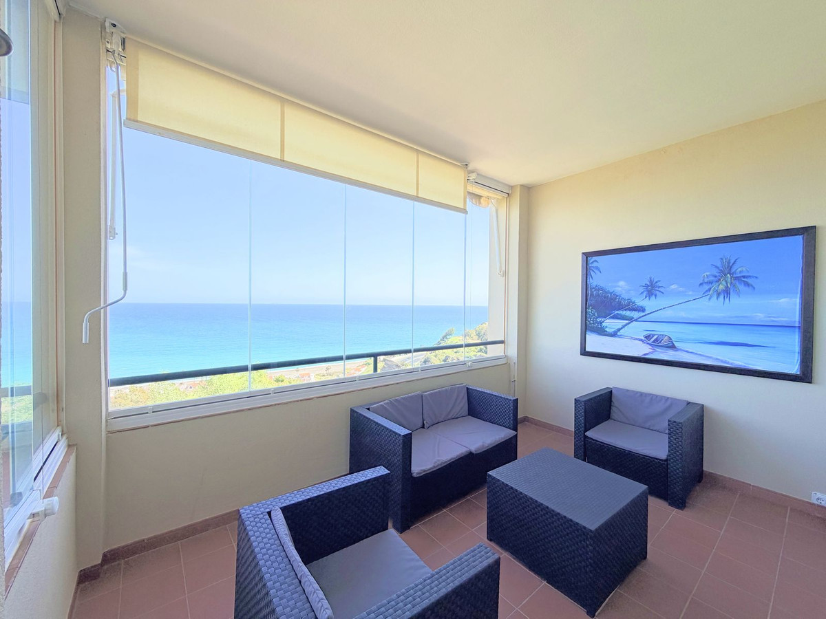 Se vende Apartamento Planta Media de 3 dormitorios en Costa Del Sol, Málaga, España