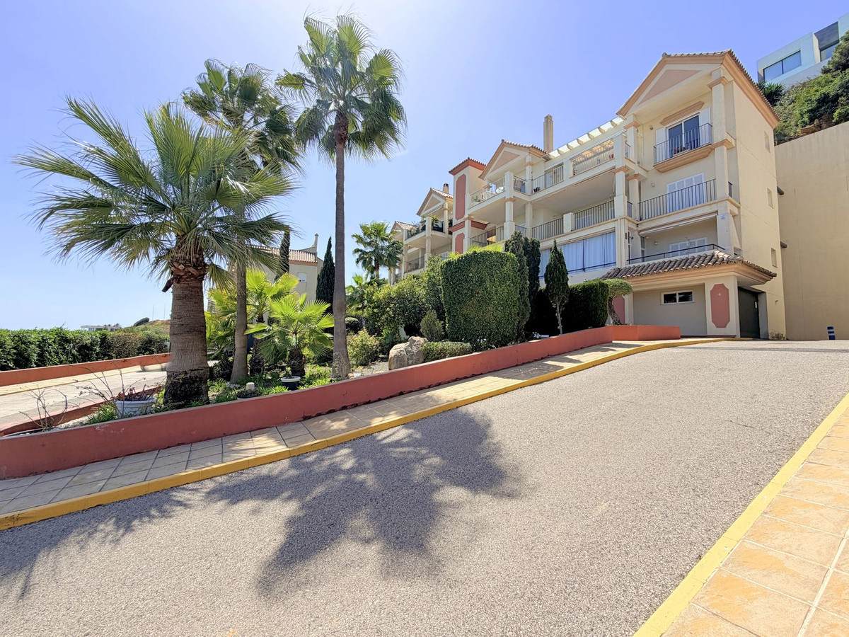Se vende Apartamento Planta Media de 3 dormitorios en Costa Del Sol, Málaga, España