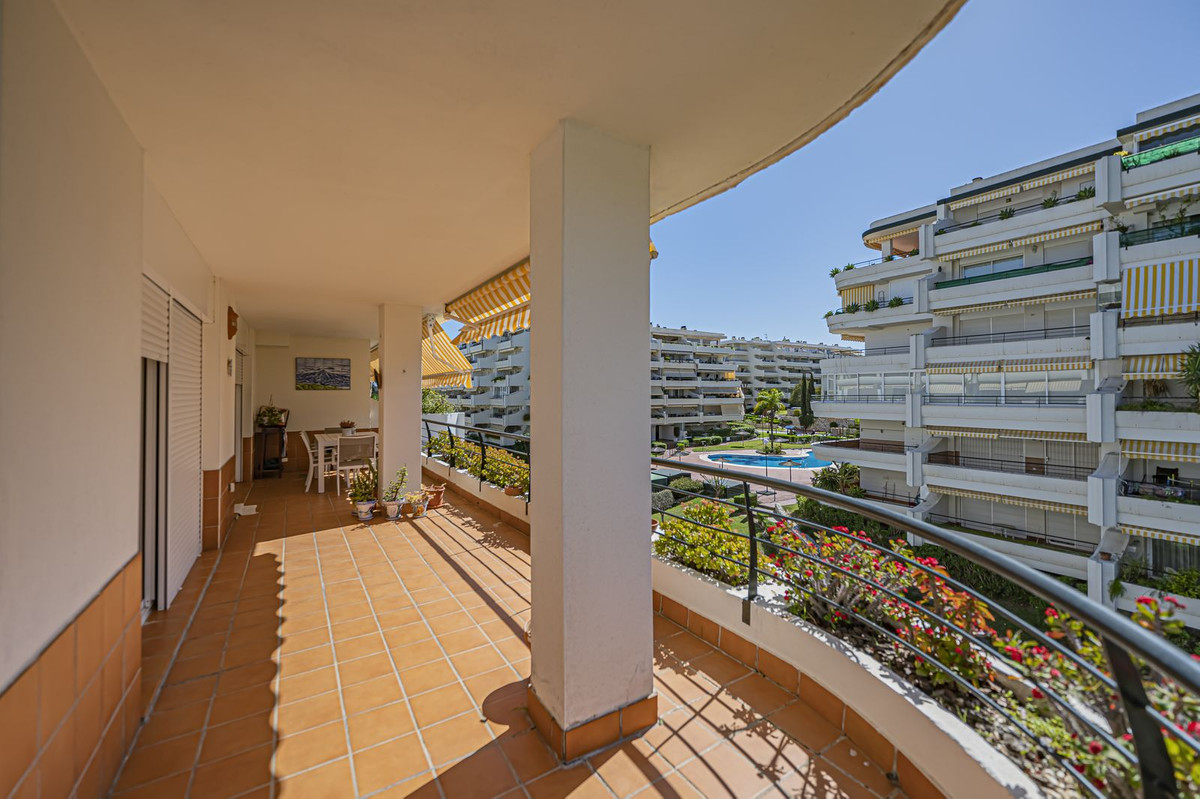 3 Bed Apartment for sale in Guadalmina Alta Costa Del Sol, Málaga, Spain