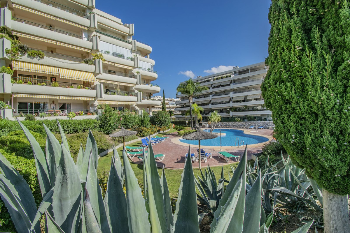 3 Bed Apartment for sale in Guadalmina Alta Costa Del Sol, Málaga, Spain