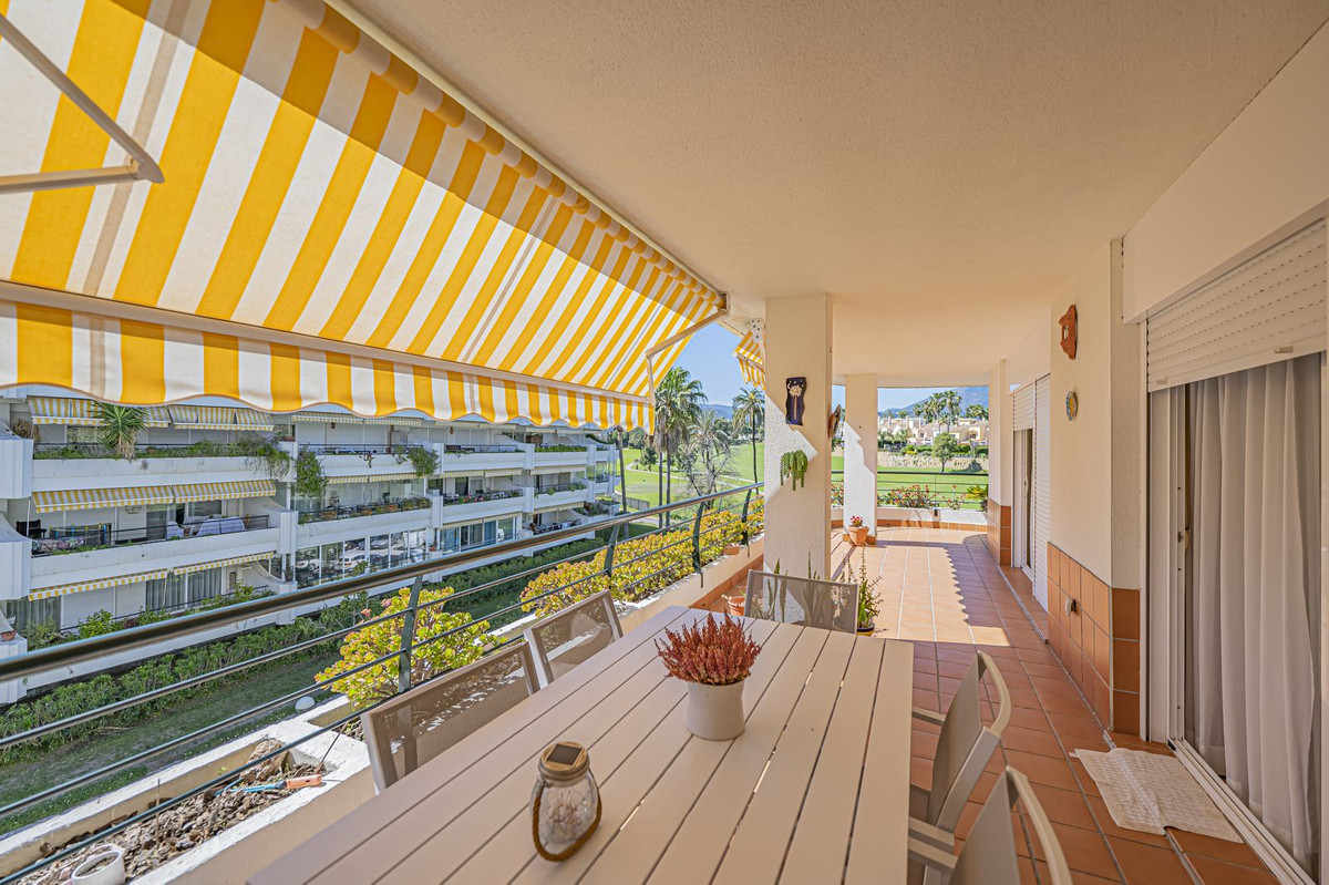 3 Bed Apartment for sale in Guadalmina Alta Costa Del Sol, Málaga, Spain
