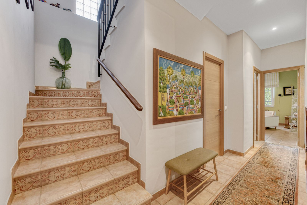 5 Bed Townhouse for sale in Málaga Costa Del Sol, Málaga, Spain
