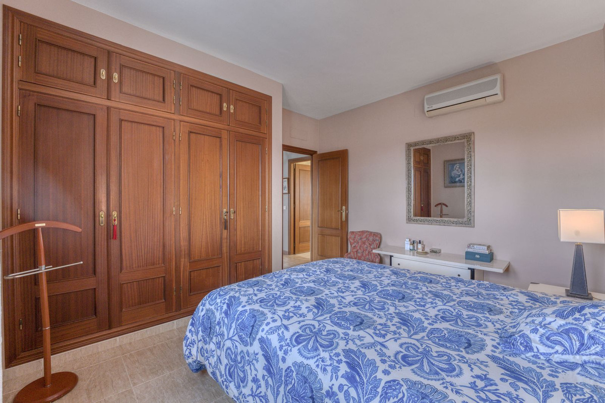 5 Bed Townhouse for sale in Málaga Costa Del Sol, Málaga, Spain