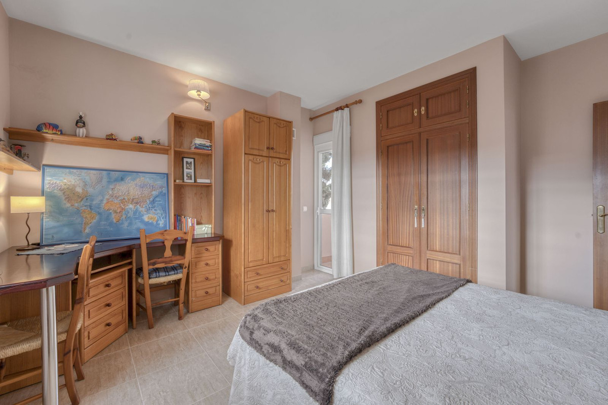 5 Bed Townhouse for sale in Málaga Costa Del Sol, Málaga, Spain