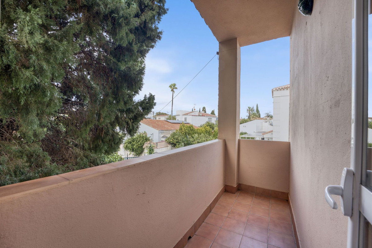 5 Bed Townhouse for sale in Málaga Costa Del Sol, Málaga, Spain