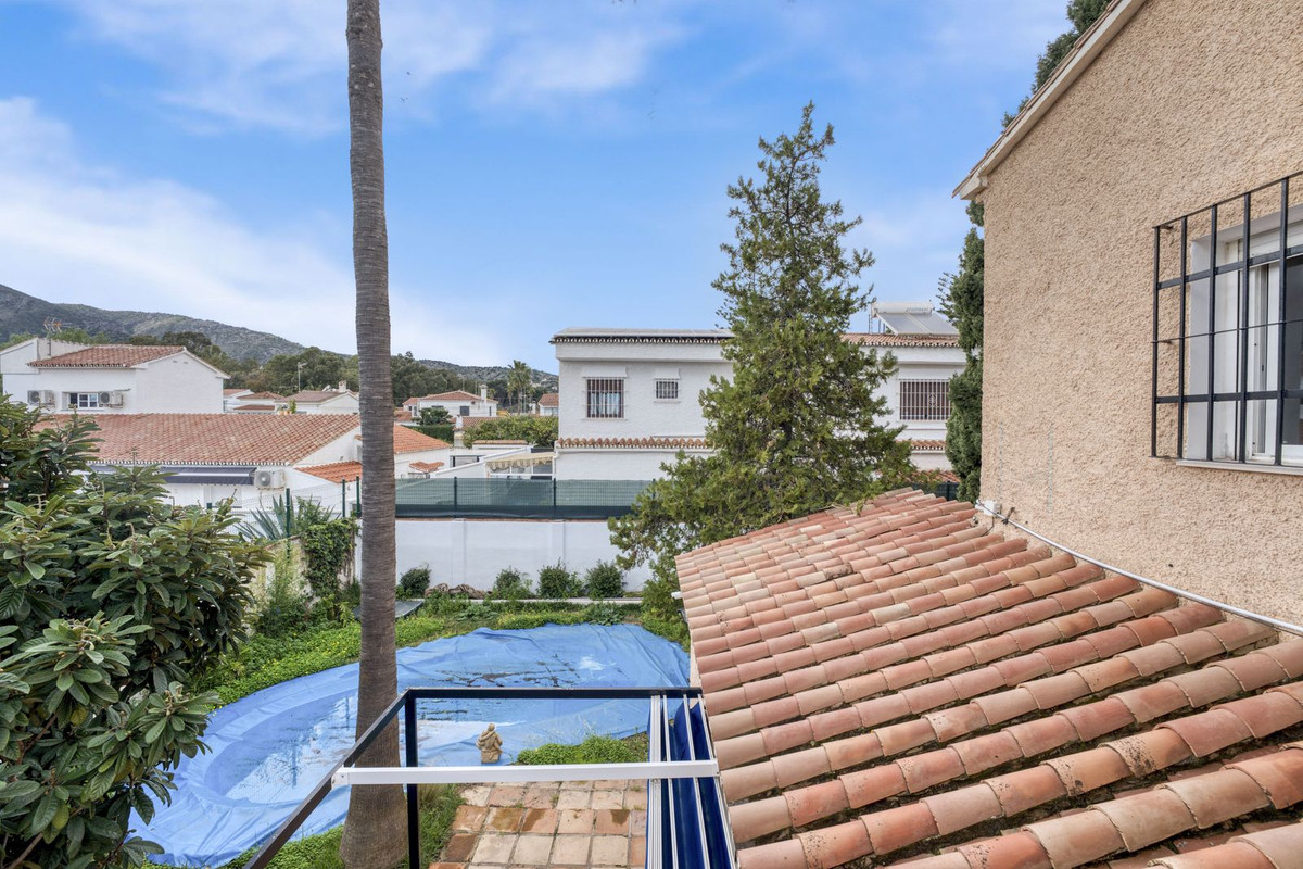 5 Bed Townhouse for sale in Málaga Costa Del Sol, Málaga, Spain