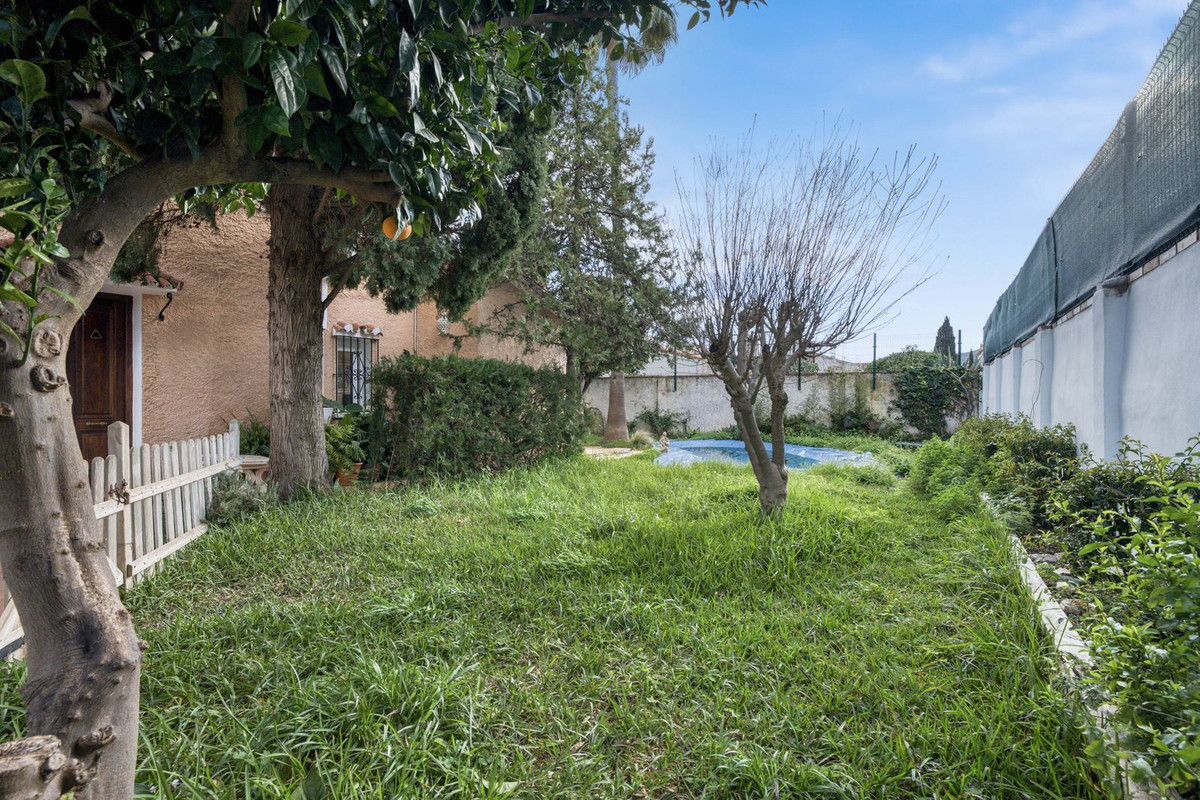 5 Bed Townhouse for sale in Málaga Costa Del Sol, Málaga, Spain