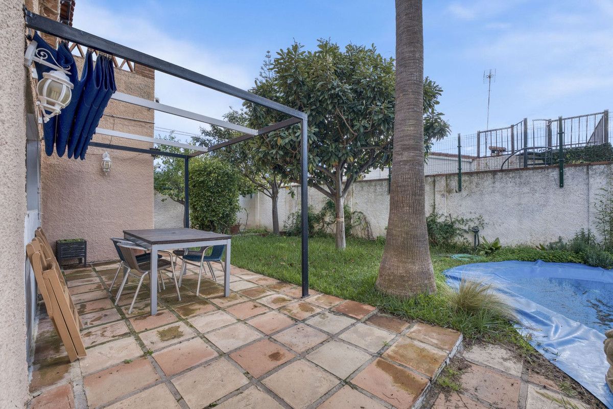 5 Bed Townhouse for sale in Málaga Costa Del Sol, Málaga, Spain