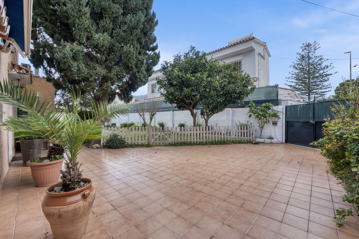 5 Bed Townhouse for sale in Málaga Costa Del Sol, Málaga, Spain