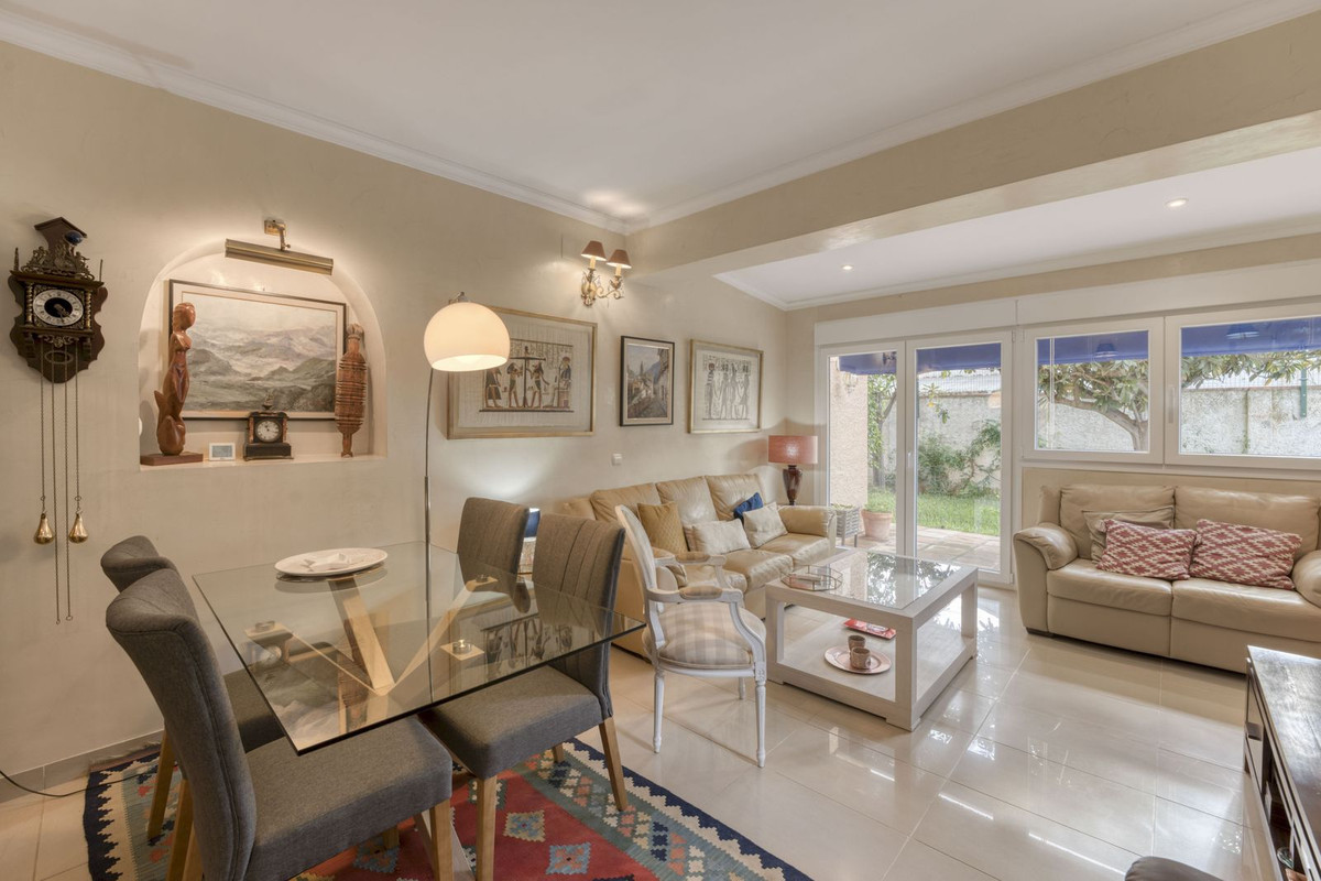 5 Bed Townhouse for sale in Málaga Costa Del Sol, Málaga, Spain