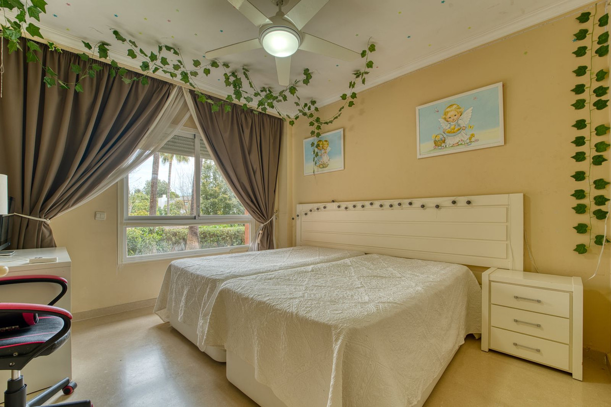 2 Bed Apartment for sale in Marbella Costa Del Sol, Málaga, Spain
