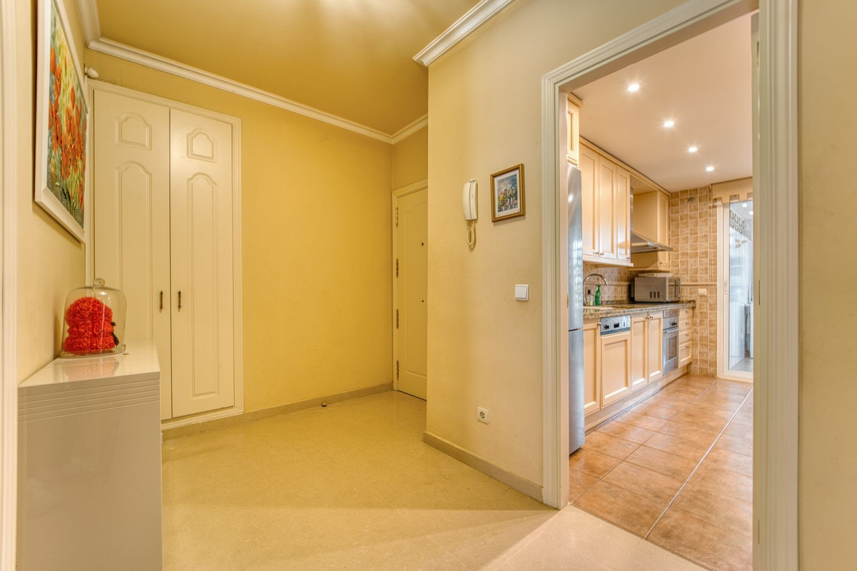 2 Bed Apartment for sale in Marbella Costa Del Sol, Málaga, Spain