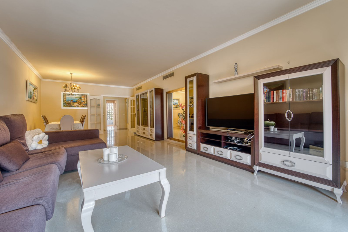 2 Bed Apartment for sale in Marbella Costa Del Sol, Málaga, Spain