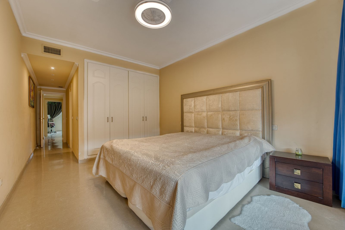2 Bed Apartment for sale in Marbella Costa Del Sol, Málaga, Spain