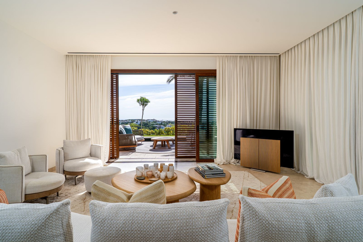 2 Bed Apartment for sale in Estepona Costa Del Sol, Málaga, Spain
