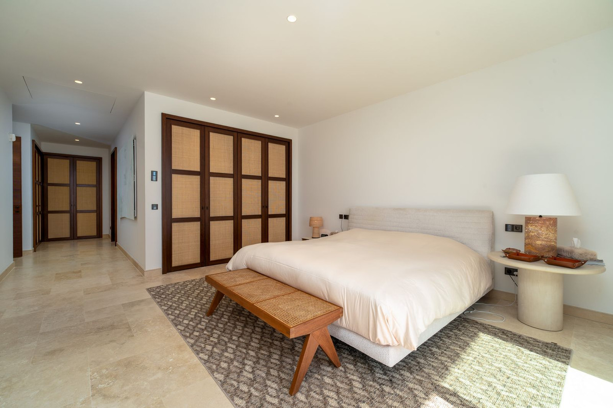 2 Bed Apartment for sale in Estepona Costa Del Sol, Málaga, Spain