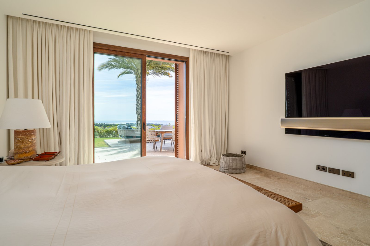 2 Bed Apartment for sale in Estepona Costa Del Sol, Málaga, Spain