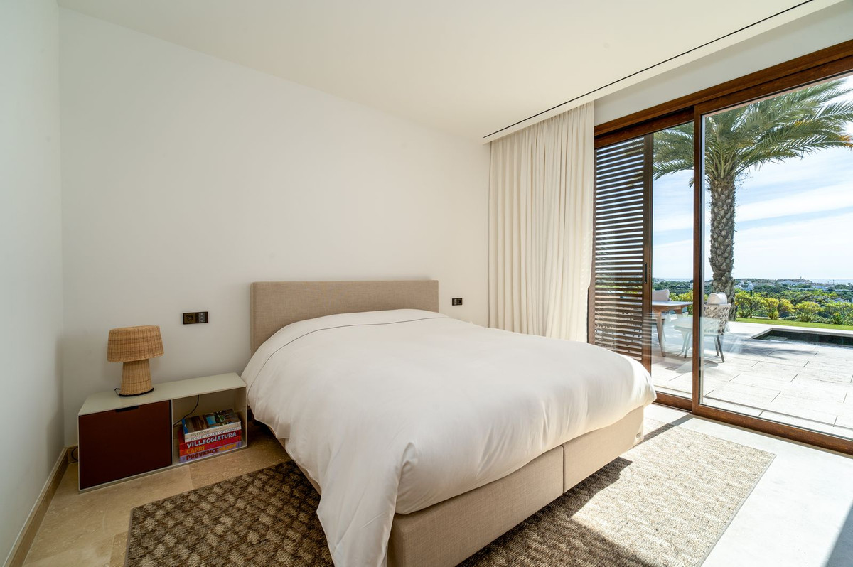 2 Bed Apartment for sale in Estepona Costa Del Sol, Málaga, Spain