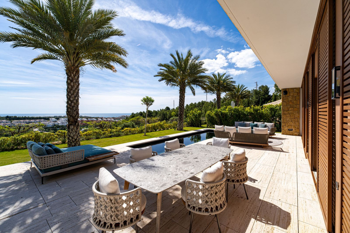 2 Bed Apartment for sale in Estepona Costa Del Sol, Málaga, Spain