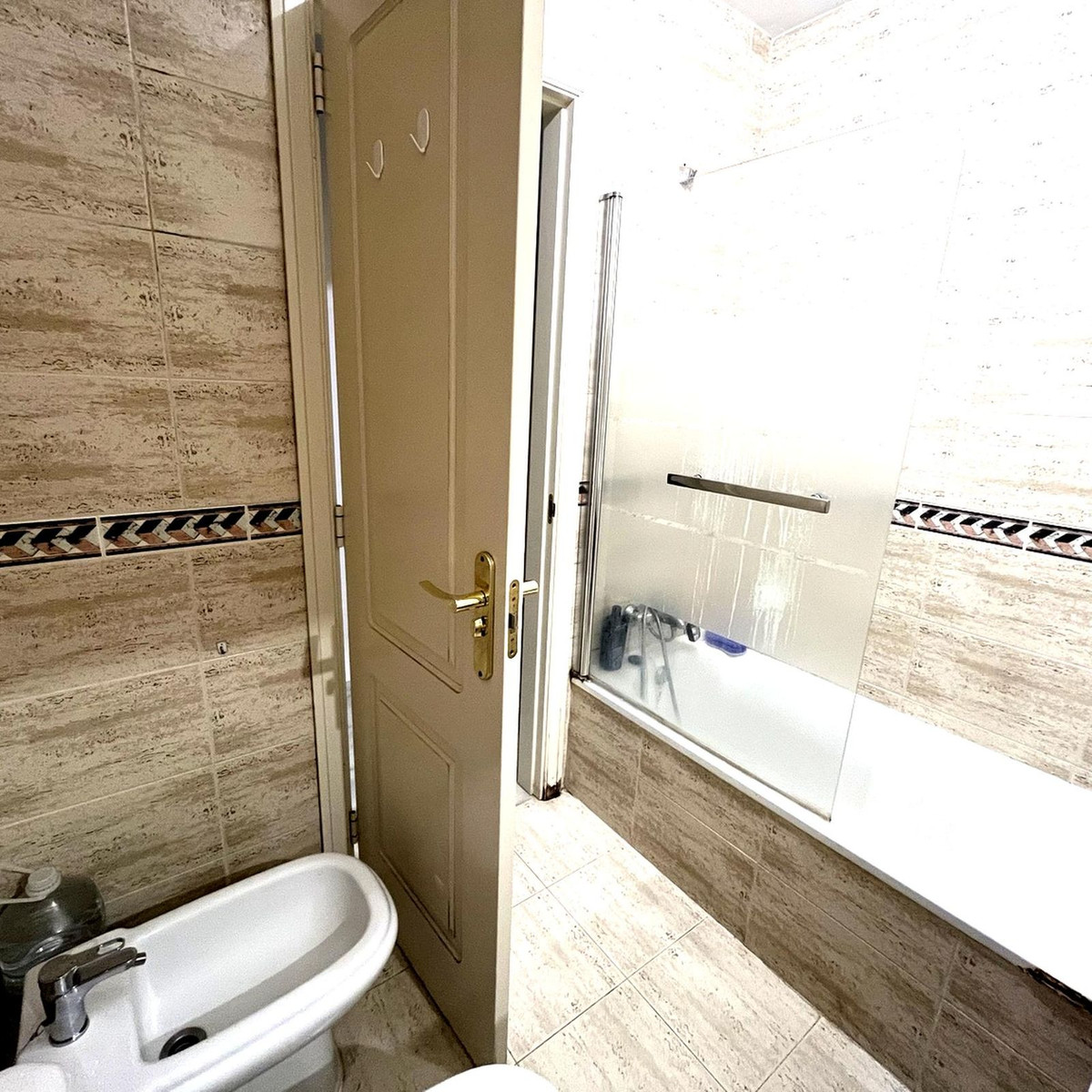 Se vende Apartamento Planta Baja de 2 dormitorios en Costa Del Sol, Málaga, España