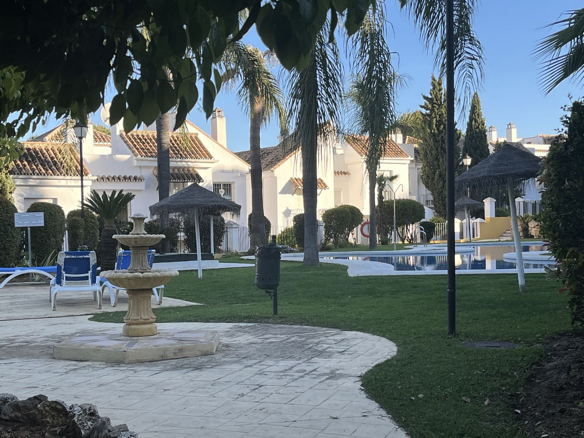 Se vende Apartamento Planta Baja de 2 dormitorios en Costa Del Sol, Málaga, España