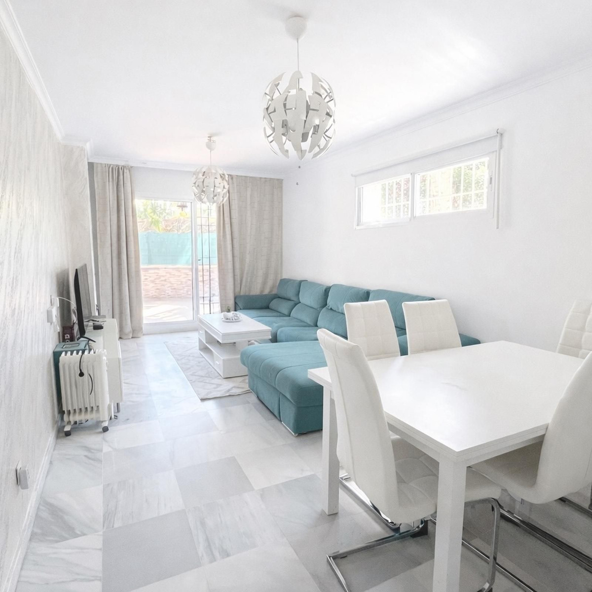 Se vende Apartamento Planta Baja de 2 dormitorios en Costa Del Sol, Málaga, España