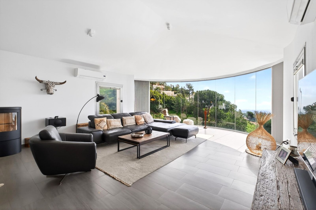 5 Bed Townhouse for sale in Valtocado Costa Del Sol, Málaga, Spain