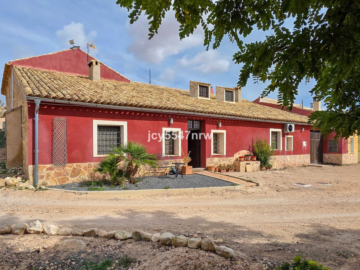 5 Bed Townhouse for sale in Jumilla Costa Calida, Murcia, Spain