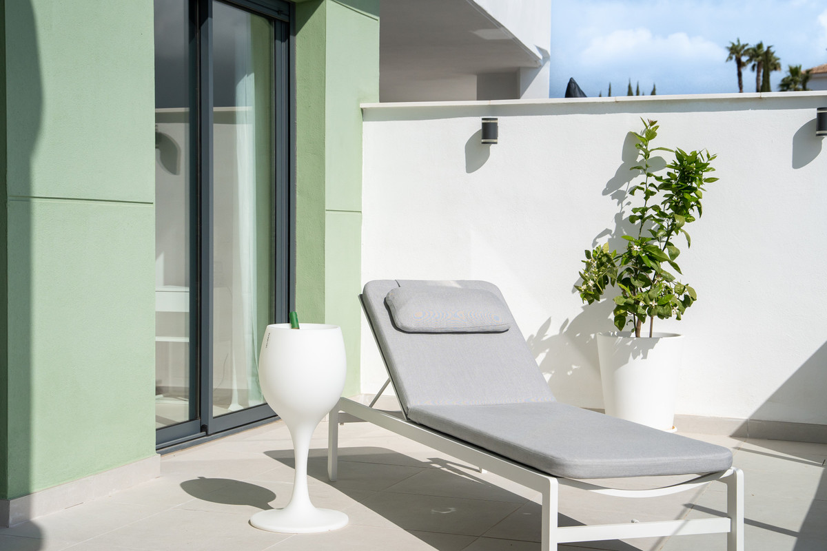2 Bed Apartment for sale in Calanova Golf Costa Del Sol, Málaga, Spain