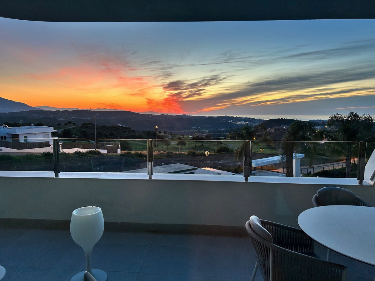 2 Bed Apartment for sale in Calanova Golf Costa Del Sol, Málaga, Spain