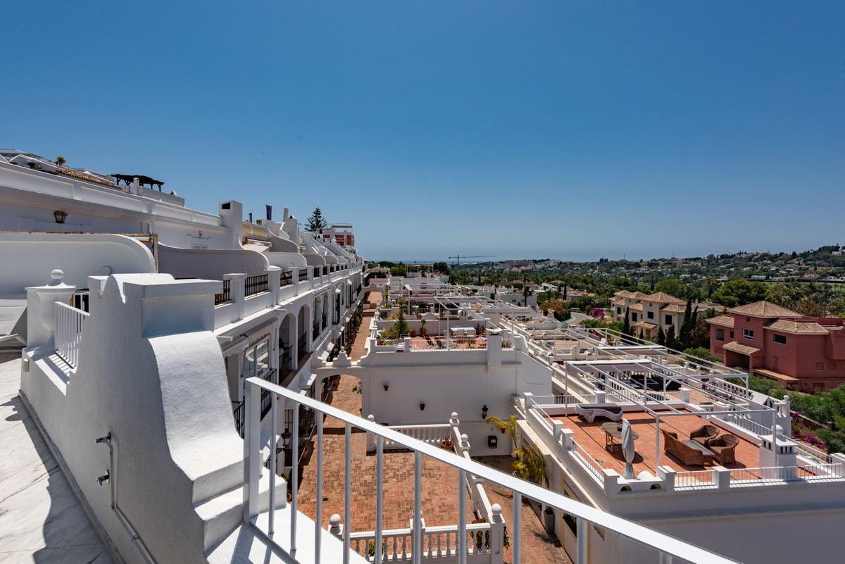 3 Bed Townhouse for sale in Nueva Andalucía Costa Del Sol, Málaga, Spain